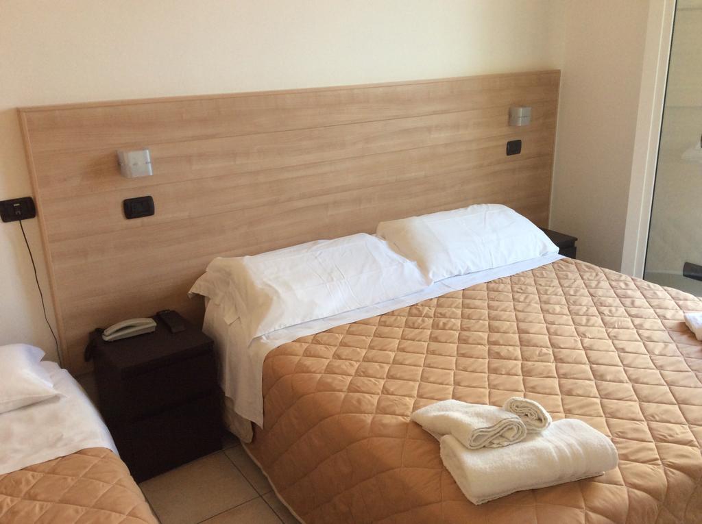 Hotel Costazzurra By Interlux ริมินี ภายนอก รูปภาพ