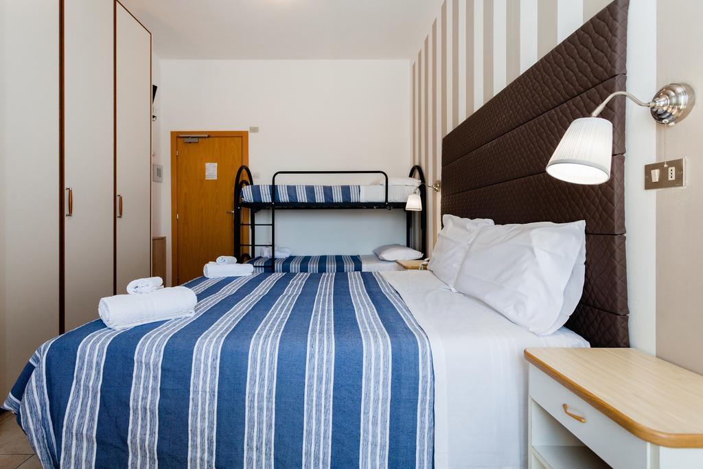 Hotel Costazzurra By Interlux ริมินี ภายนอก รูปภาพ
